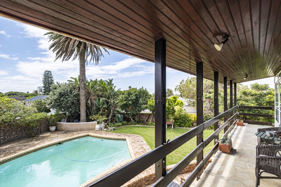 4 Bedroom Property for Sale in Summerstrand Eastern Cape